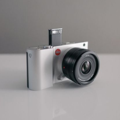 Slika Leica T Mirrorless Digital Camera
