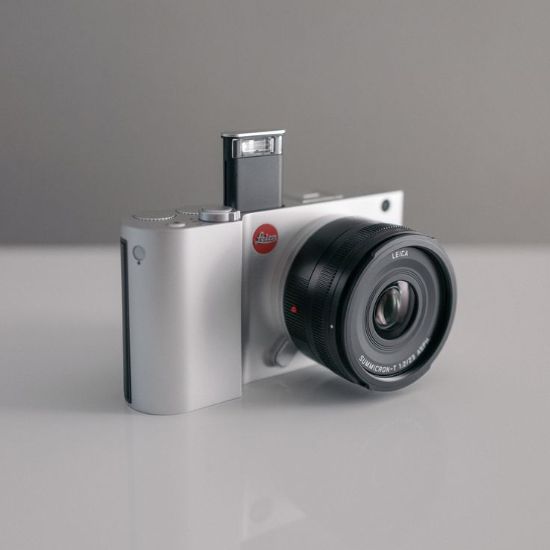 Slika Leica T Mirrorless Digital Camera